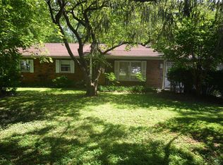 300 N Hena St, Greenville, IL 62246
