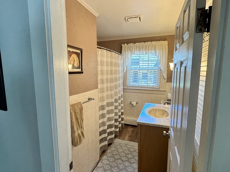 73 Ocean St — Photo 11