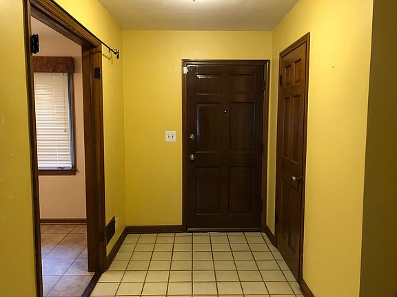 2nd image of 2107 Delcy Dr