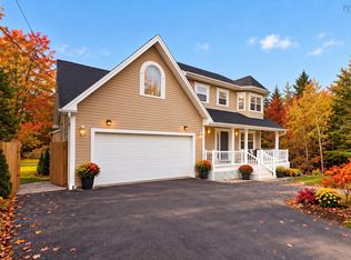 110 Gleneagles Dr, Hammonds Plains, NS B4B 1V8