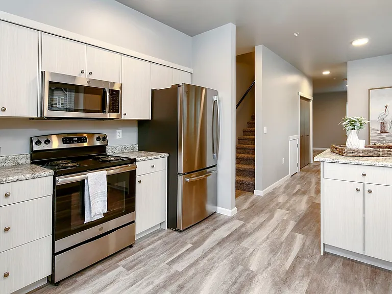 East Ridge Apartments — Photo 2