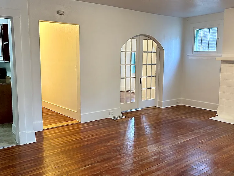 98 Sterrett St #1 — Photo 3