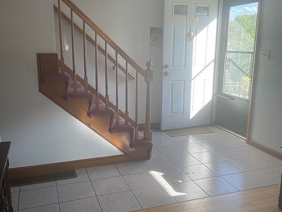 3rd image of 109 Pacella Park Dr