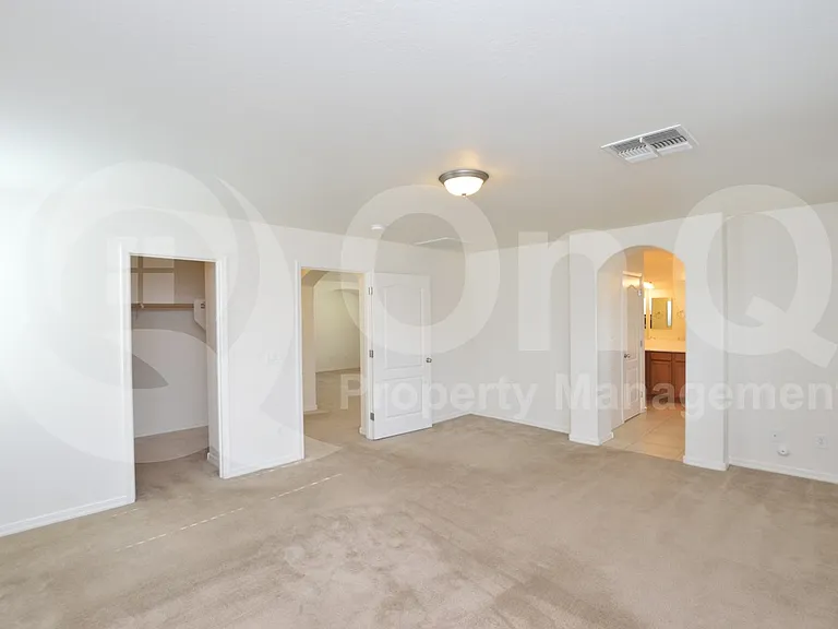 883 S Almira Ave — Photo 11