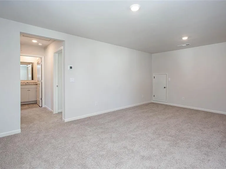 61 Grove Springs Ct — Photo 22
