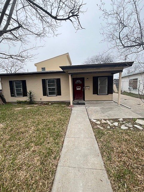 1st image of 4821 Franklin Dr
