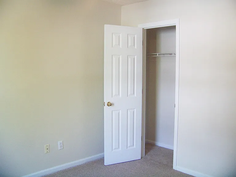108 Christopher Ct — Photo 15