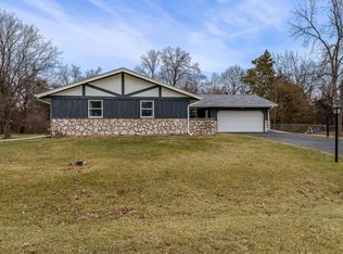 1369 Luanna Dr, Rockford, IL 61103