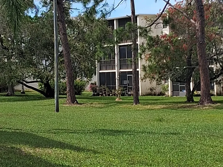 Heather Ridge Blvd — Photo 20