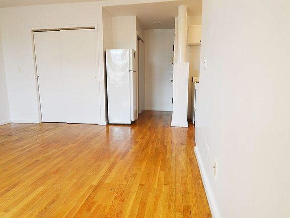 5th image of 500 W 148th St APT 5E