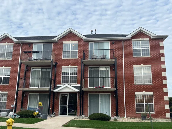16600 Liberty Cir, Orland Park, IL