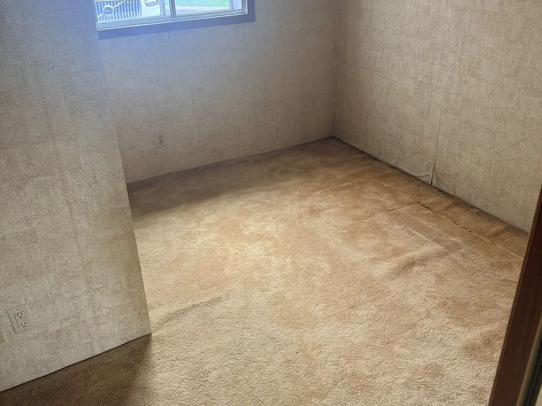 469 Evans Ave #NANNY — Photo 2