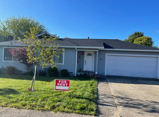 83 Oak Knoll Rd, Ukiah, CA 95482