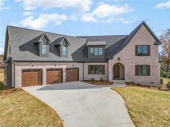 8099 Paso Fino Trl, Summerfield, NC 27358