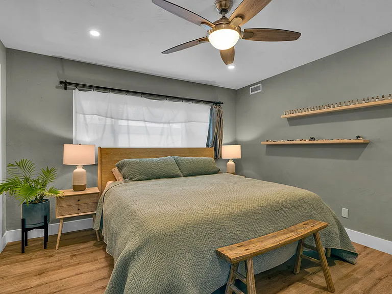 2369 Loring St — Photo 21