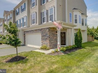25123 Sweet Myrtle Sq, Aldie, VA 20105