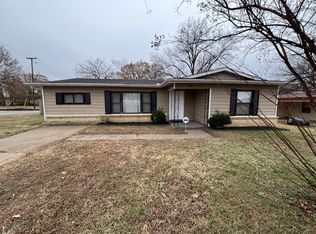 1501 School Dr, Jacksonville, AR 72076