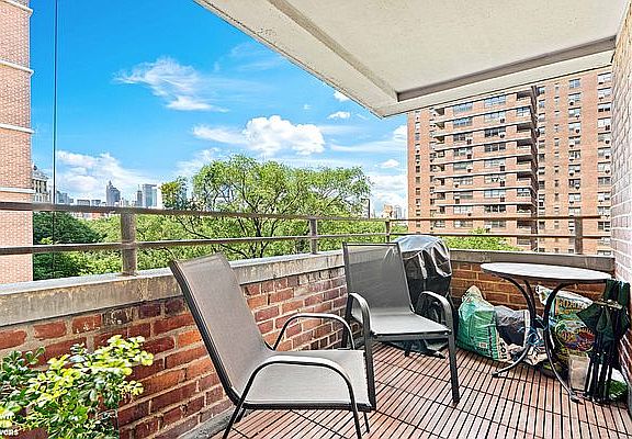 5th image of 212 Broadway APT G704