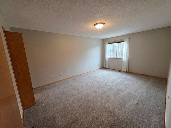 5th image of 1795 Donegal Dr APT 3