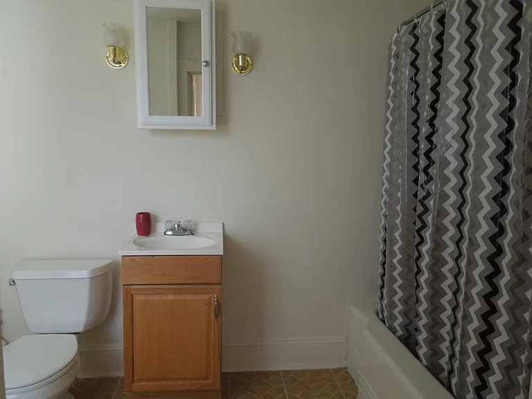 108 Main St #3 — Photo 8