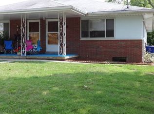 699 Village Dr, Columbus, OH 43214
