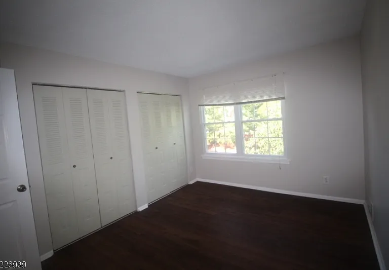 201 Robertson Way — Photo 10