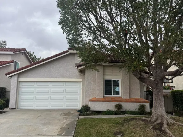 7028 Snapdragon Dr, Carlsbad, CA 92011