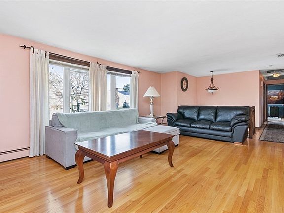 5th image of 176 Mallard Way