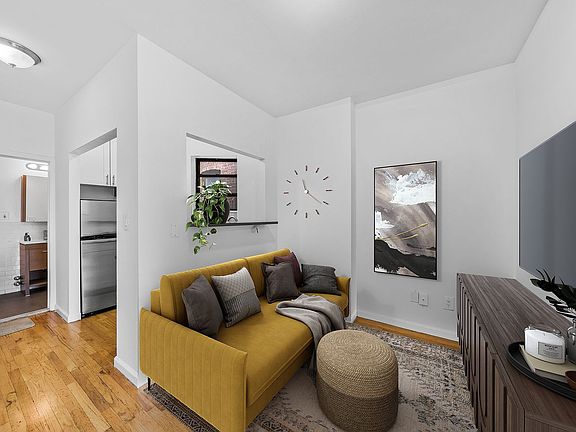 2nd image of 332 W 49th St APT 5FE