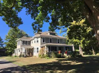 216 S Main St, Sheffield, MA 01257