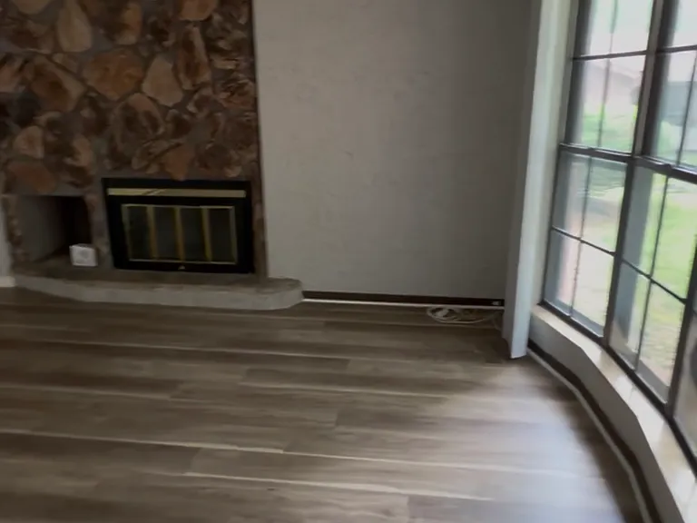 108 Turnbridge Dr — Photo 2