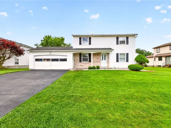 70 Landstone Ter, Rochester, NY 14606