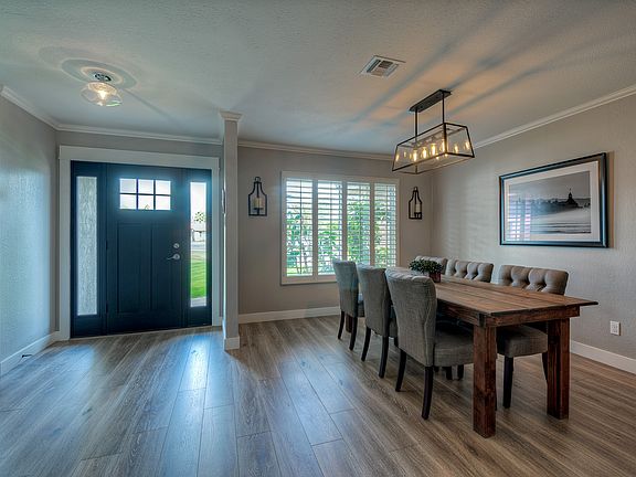 2nd image of 7024 N 79th Pl
