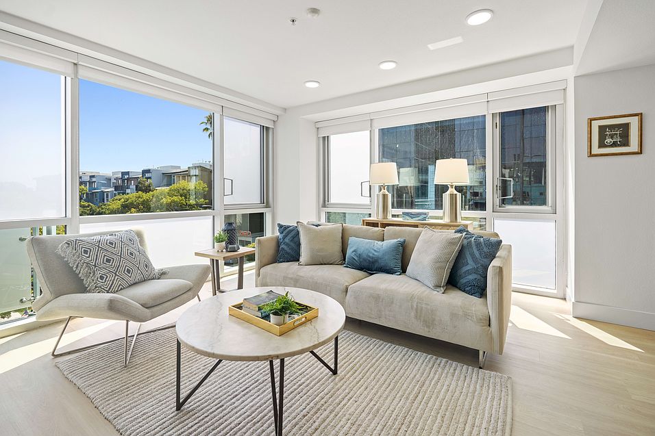 Living at Santa Monica - 1519 6th St Santa Monica CA (3 units
