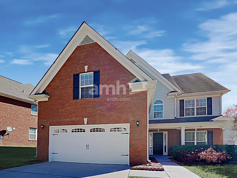 979 Park Knoll Ct — Photo 1