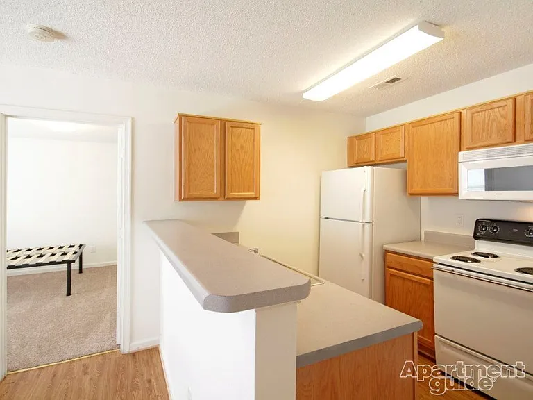 The Suites at Port Warwick — Photo 15