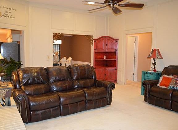 5th image of 2401 Glenhaven Dr