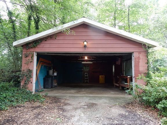 4th image of 1529 Roswell St SE