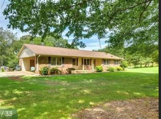 100 Arphenia Dr, West Union, SC 29696