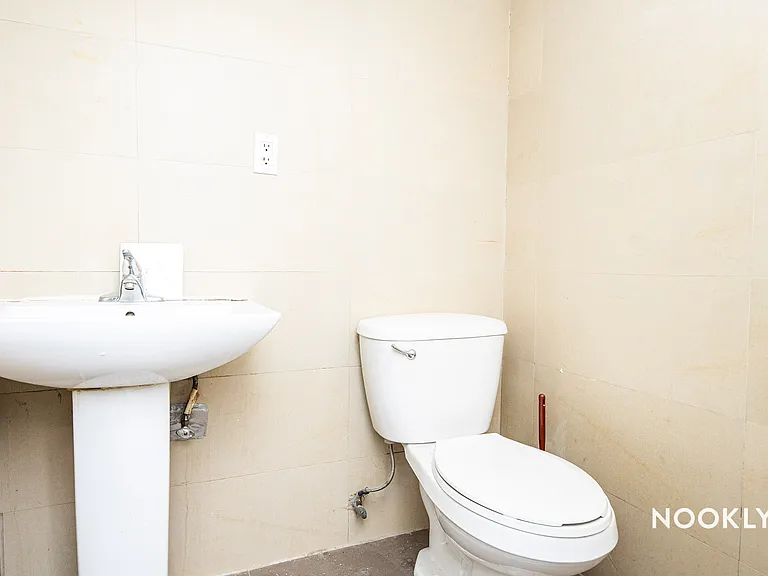 1299 Greene Ave #1R — Photo 21