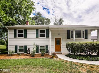 800 Lucky Rd, Severn, MD 21144