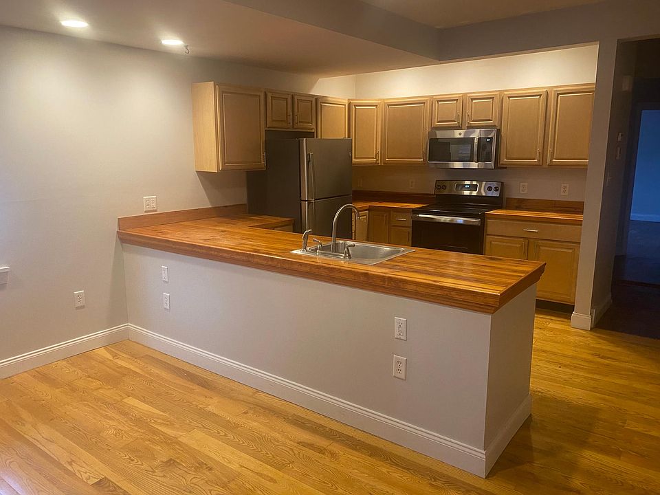 Eat in Kitchen