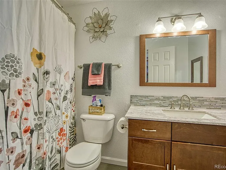 2600 Marina St — Photo 16