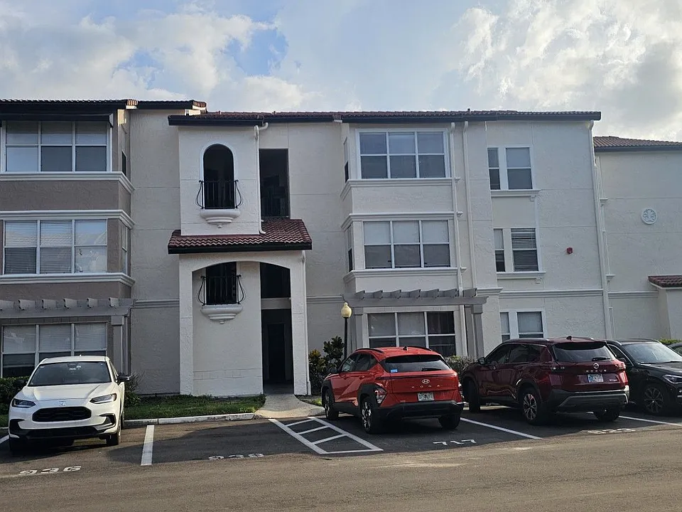 5132 Conroy Rd #928