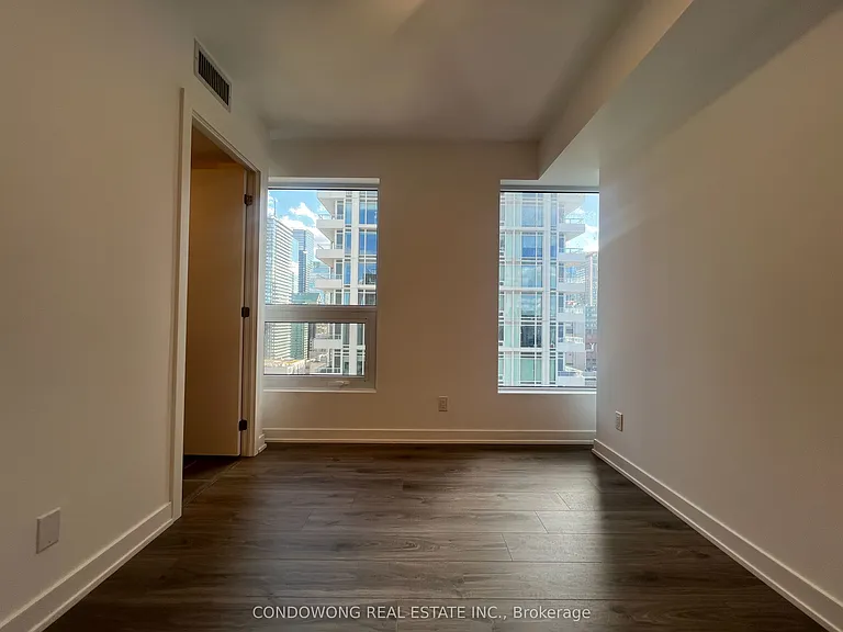 100 Queen St E #2311 — Photo 4