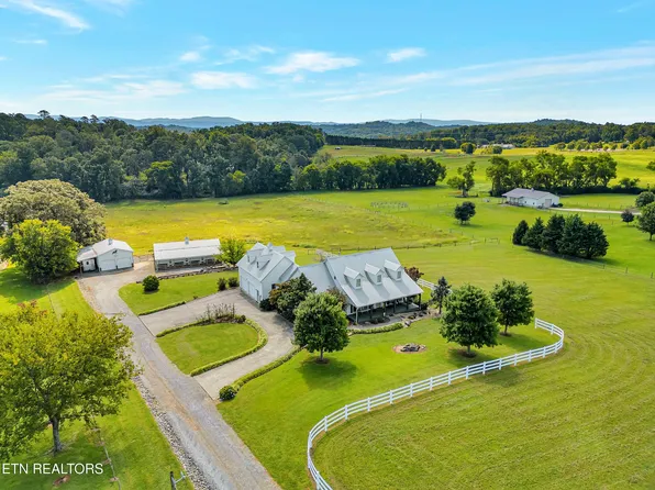 909 Gregg Rd, Friendsville, TN 37737