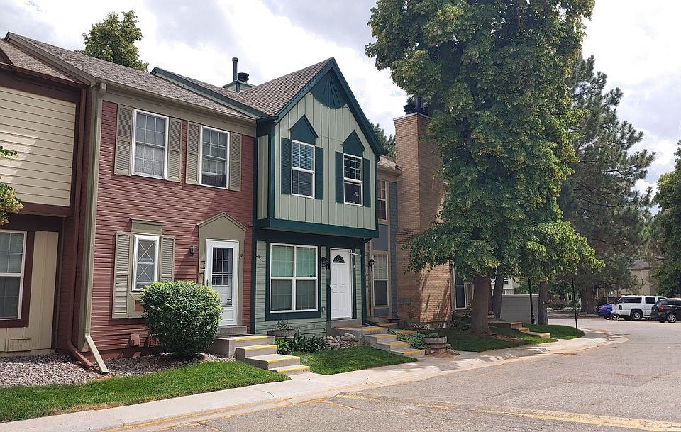 2nd image of 1662 S Blackhawk Way