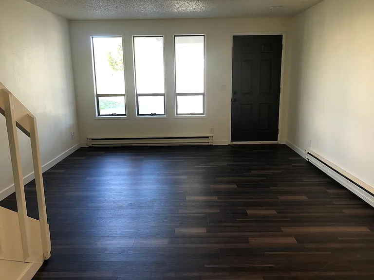 2331 Xenia St — Photo 4