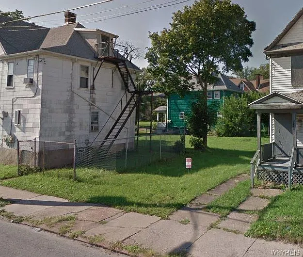 904 Niagara St photo 1