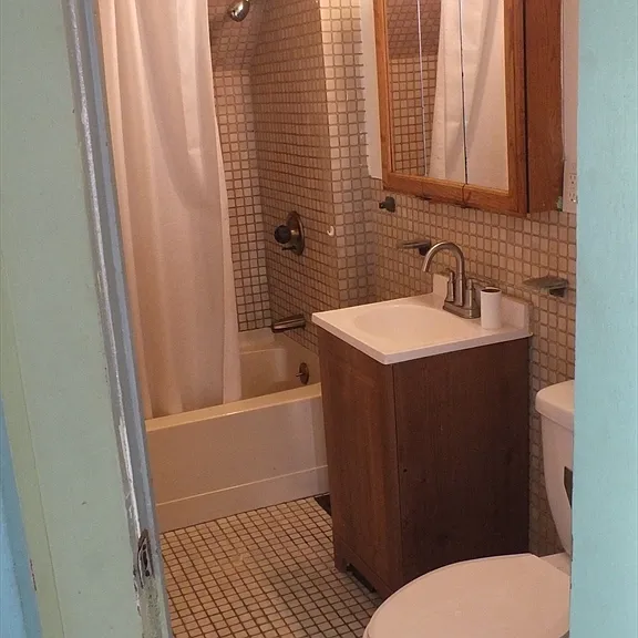 241 Tyler St — Photo 19